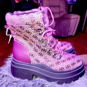 New! Size 8 Guess lace up chunky boots.( Burgundy)